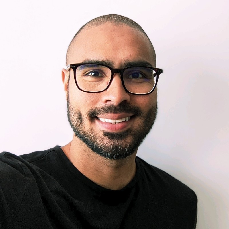 Hernán Álvarez - Liderazgo de Ingeniería de Software en Neurovia Labs